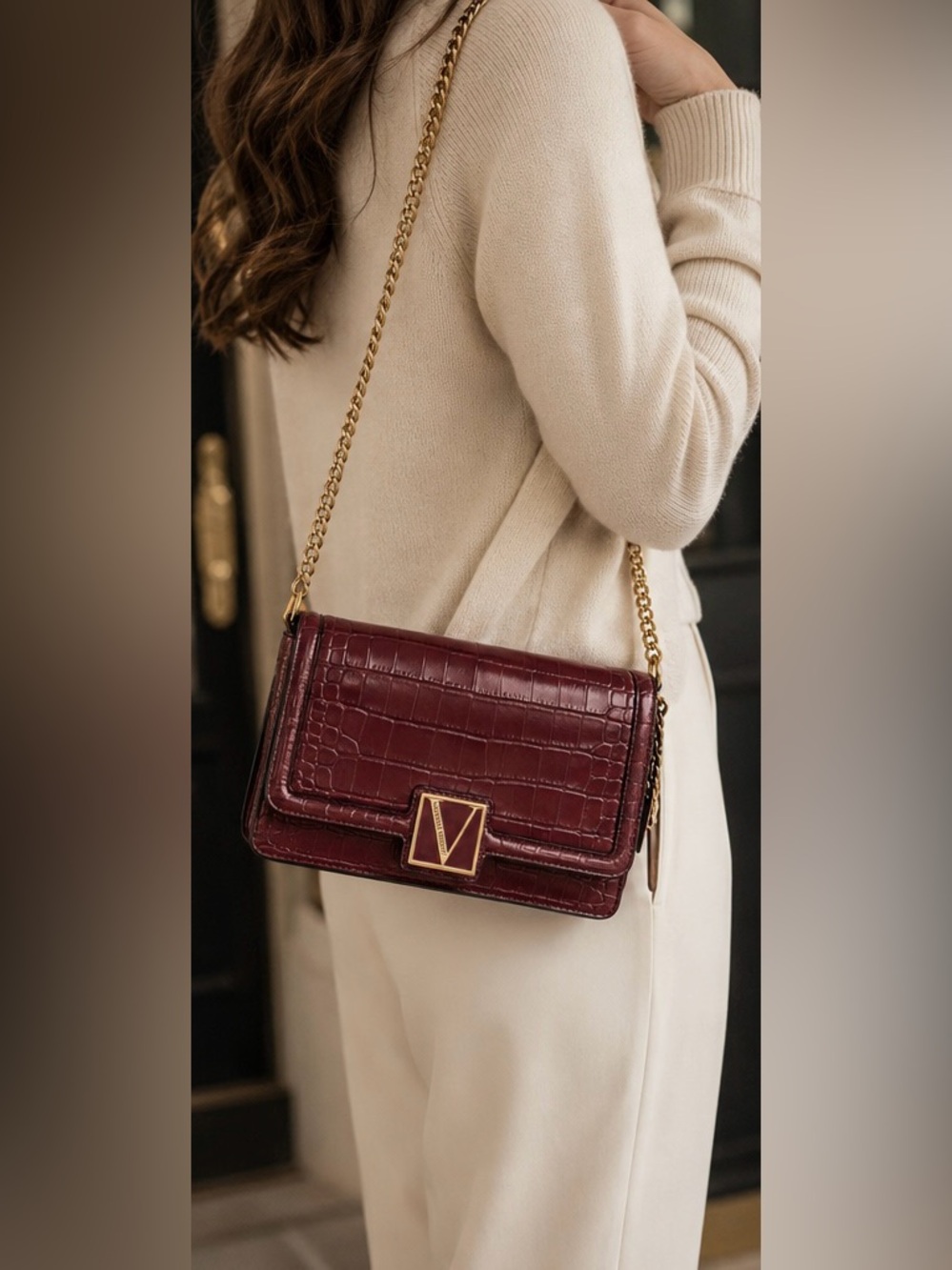 Victoria’s Secret Victoria Burgundy Croc Embossed Gold Chain Bag Purse - Picture 14 of 16